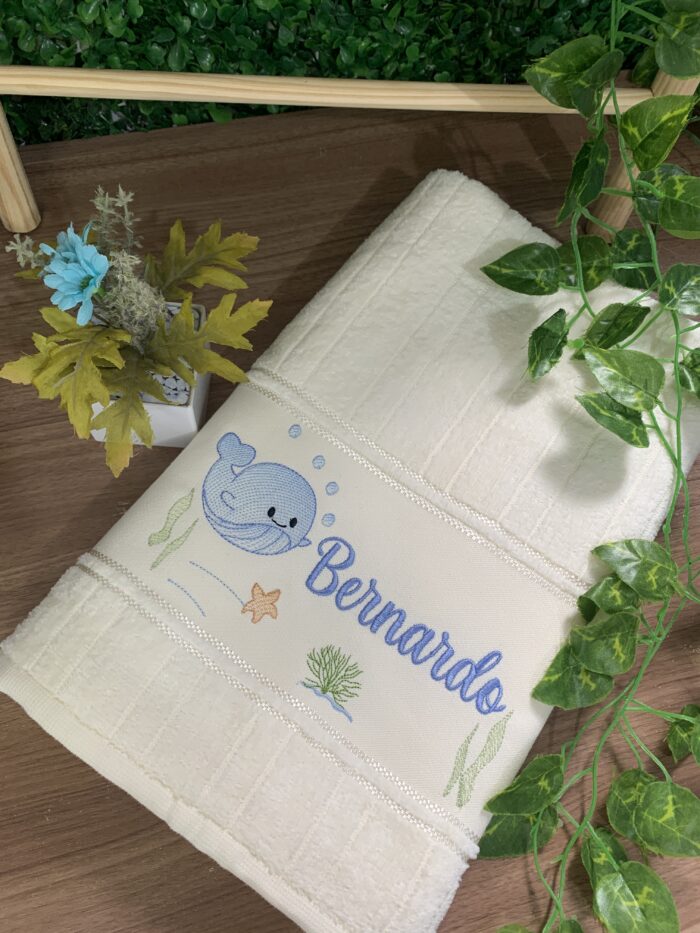 Toalha infantil bordada