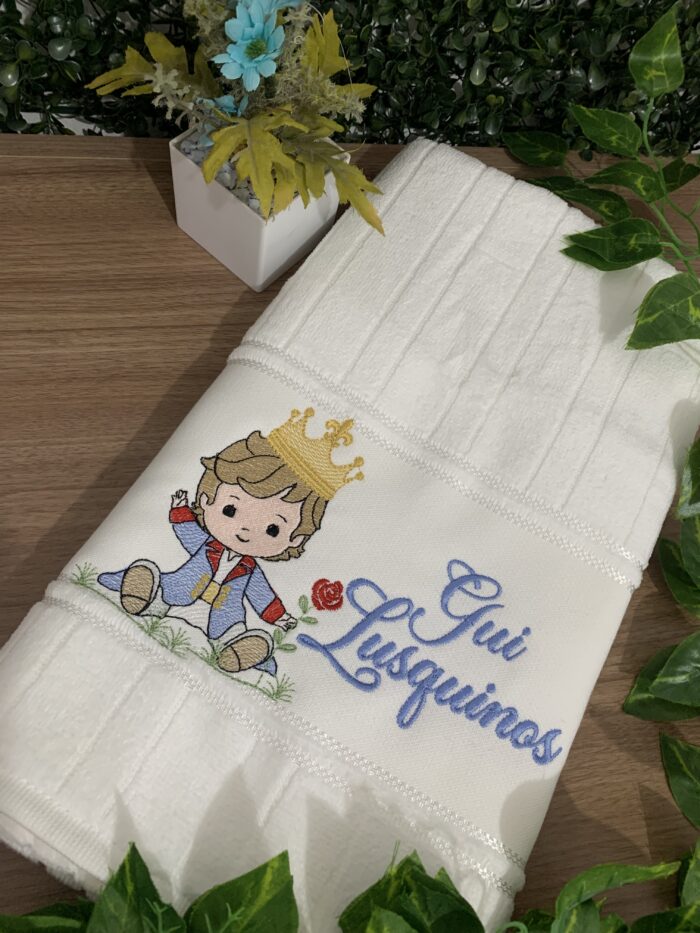 Toalha infantil bordada