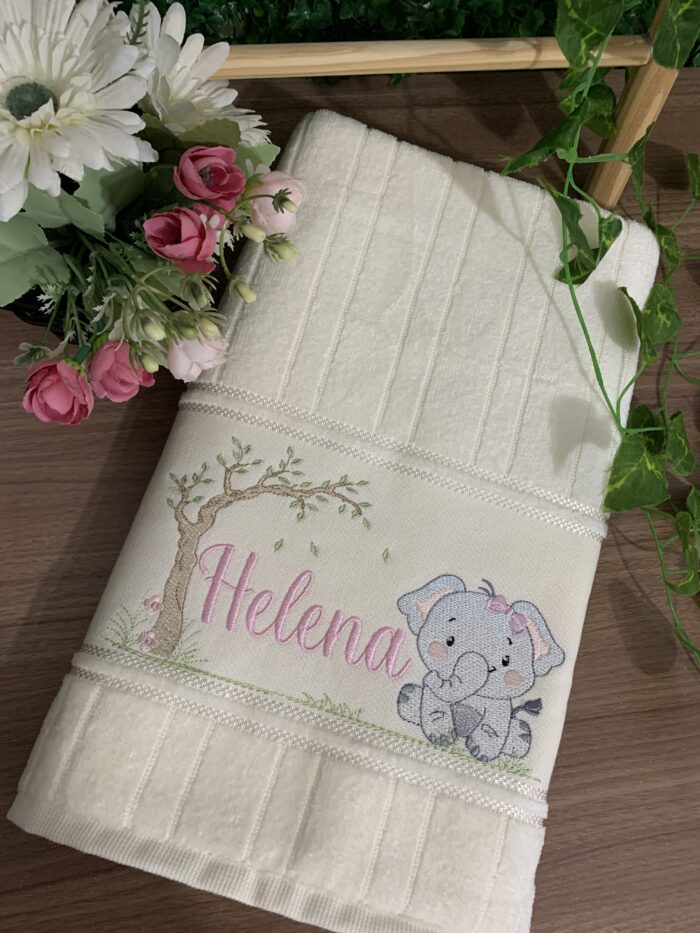 Toalha infantil bordada